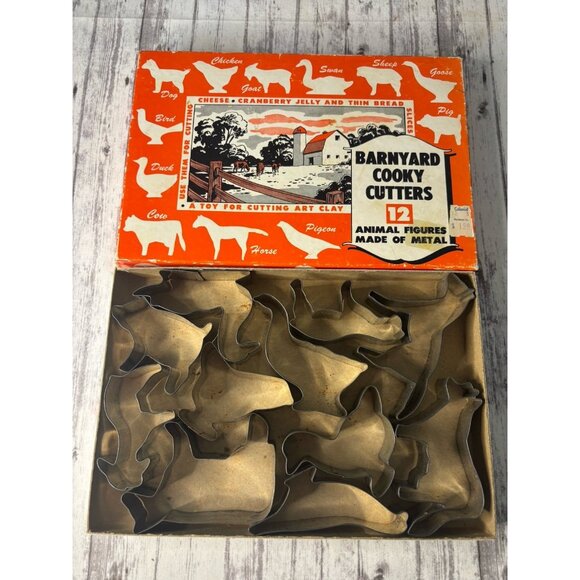 Box of 11 Metal Farm Animal Cooky Cutters W/ Original Box (no Dog) Vintage - Picture 1 of 11